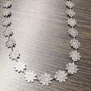 Delicate Daisy Chain Statement Necklace in Brushed Silver